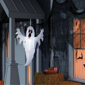 New in box 3.5ft Ghost Decor